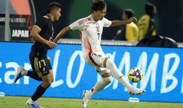 开云-三笘薰：日本队现状是进攻时传球多有效射门少，且容易被打反击