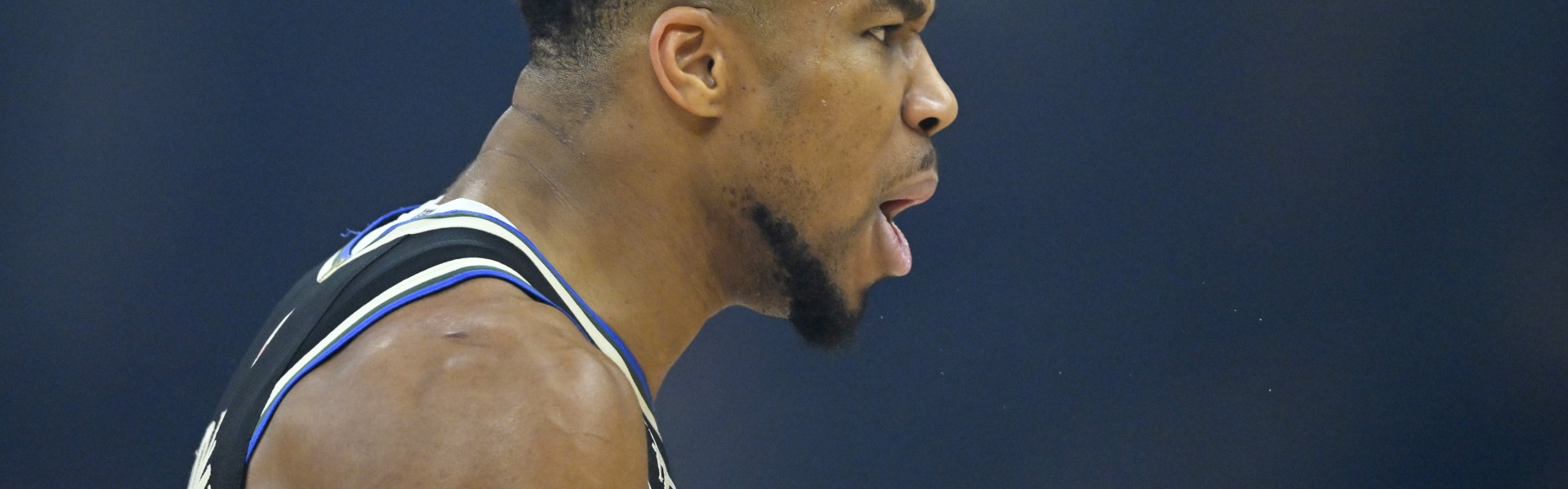 开云体育-队友都烦了！波蒂斯：希望字母尽快决定 别让乌云一直笼罩着球队