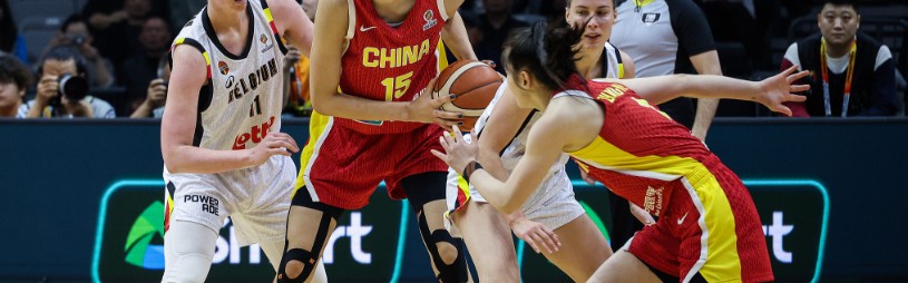 开云体育-宫鲁鸣变阵失败！韩旭李月汝组首发双塔仅20中5 被打爆成败因